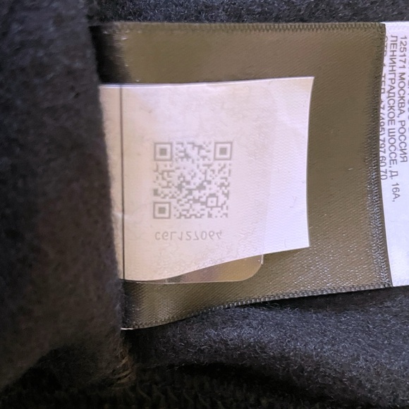 The North Face Women’s Half Dome Full Zip Black Hoodie - Picture 8 of 10